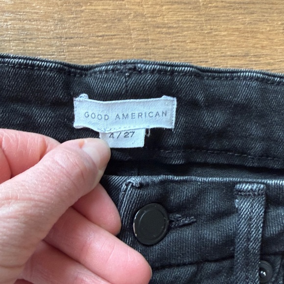 Good American Good Legs Black Skinny Jeans - Picture 3 of 8